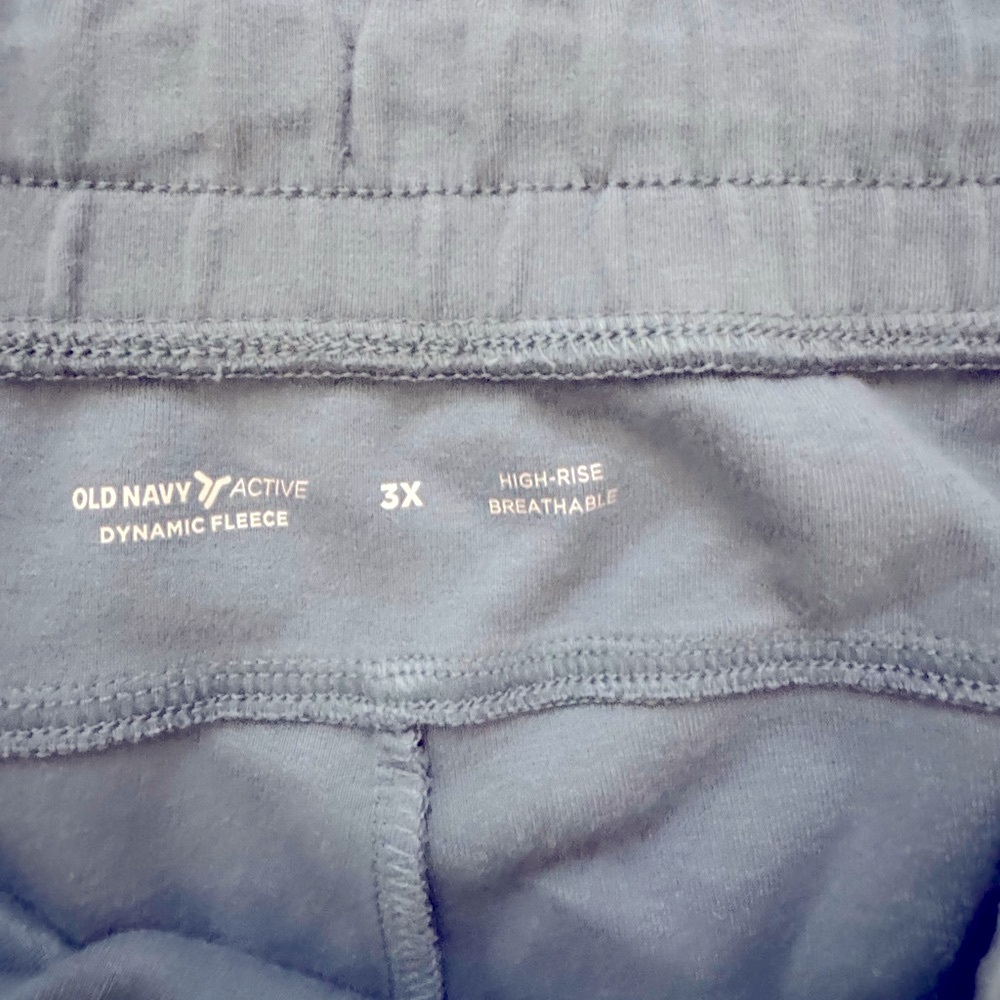 Plus size old navy sweat pants - Picture 2 of 3